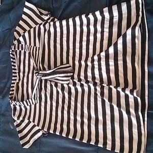 Cato, M, black & white stripes